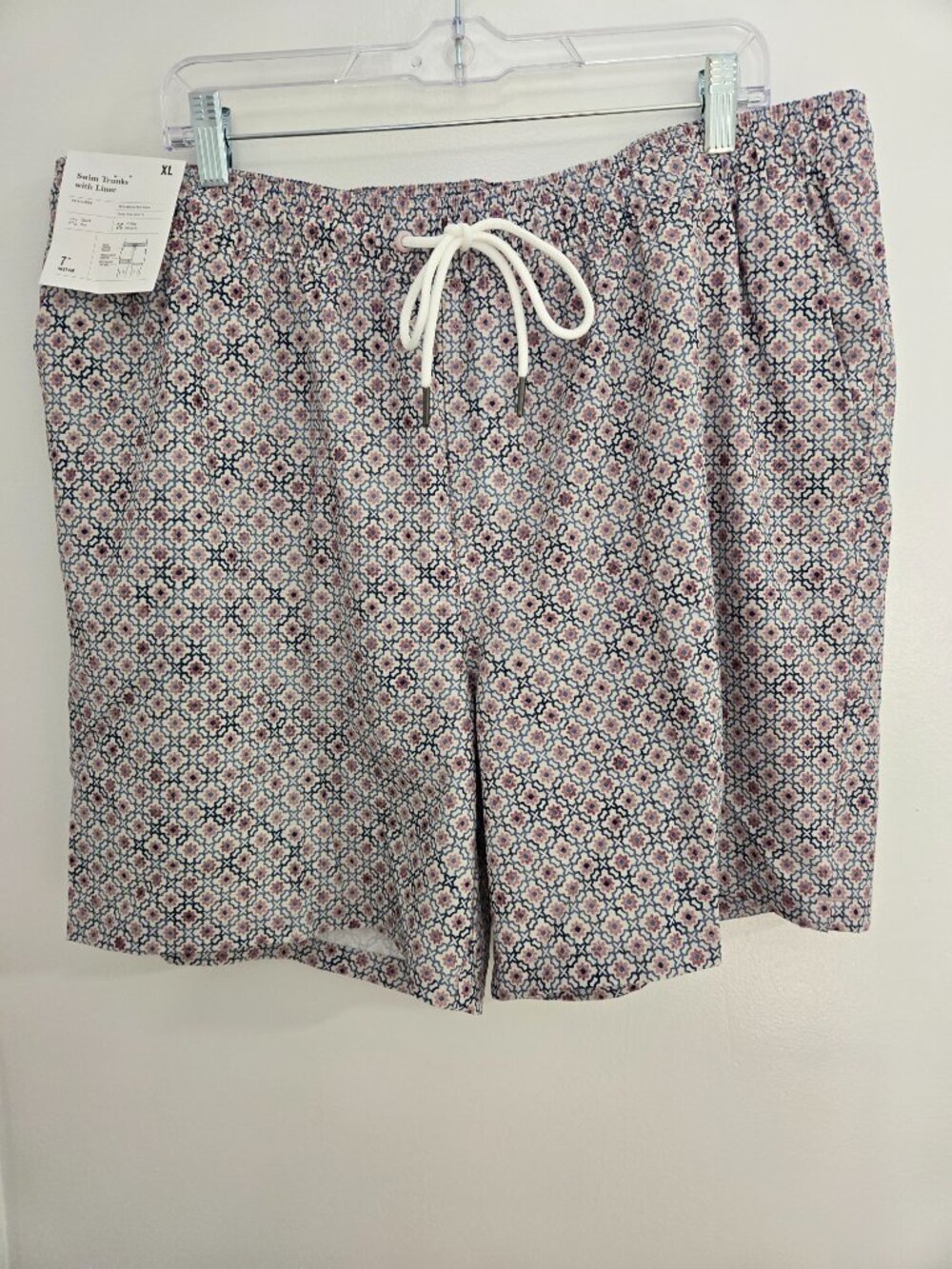 Goodfellow & Co. Men’s Size XL Pink Tile Swim Trunks 7" Inseam Lined Quick Dry